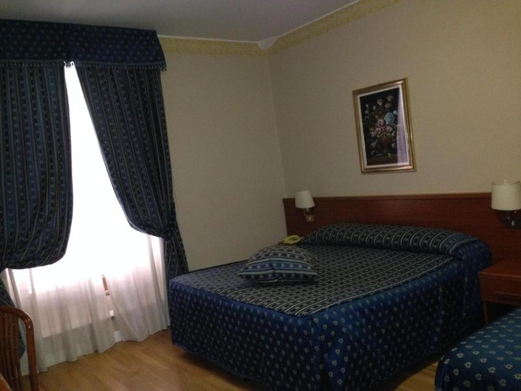 Affitacamere Radi Rom Exterior foto