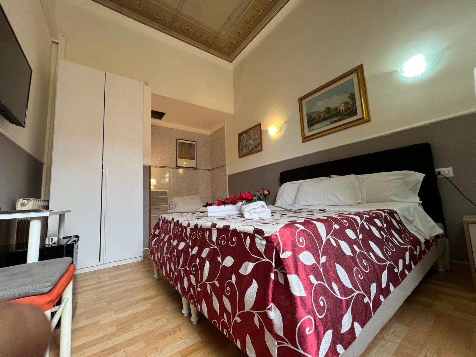 Affitacamere Radi Rom Exterior foto