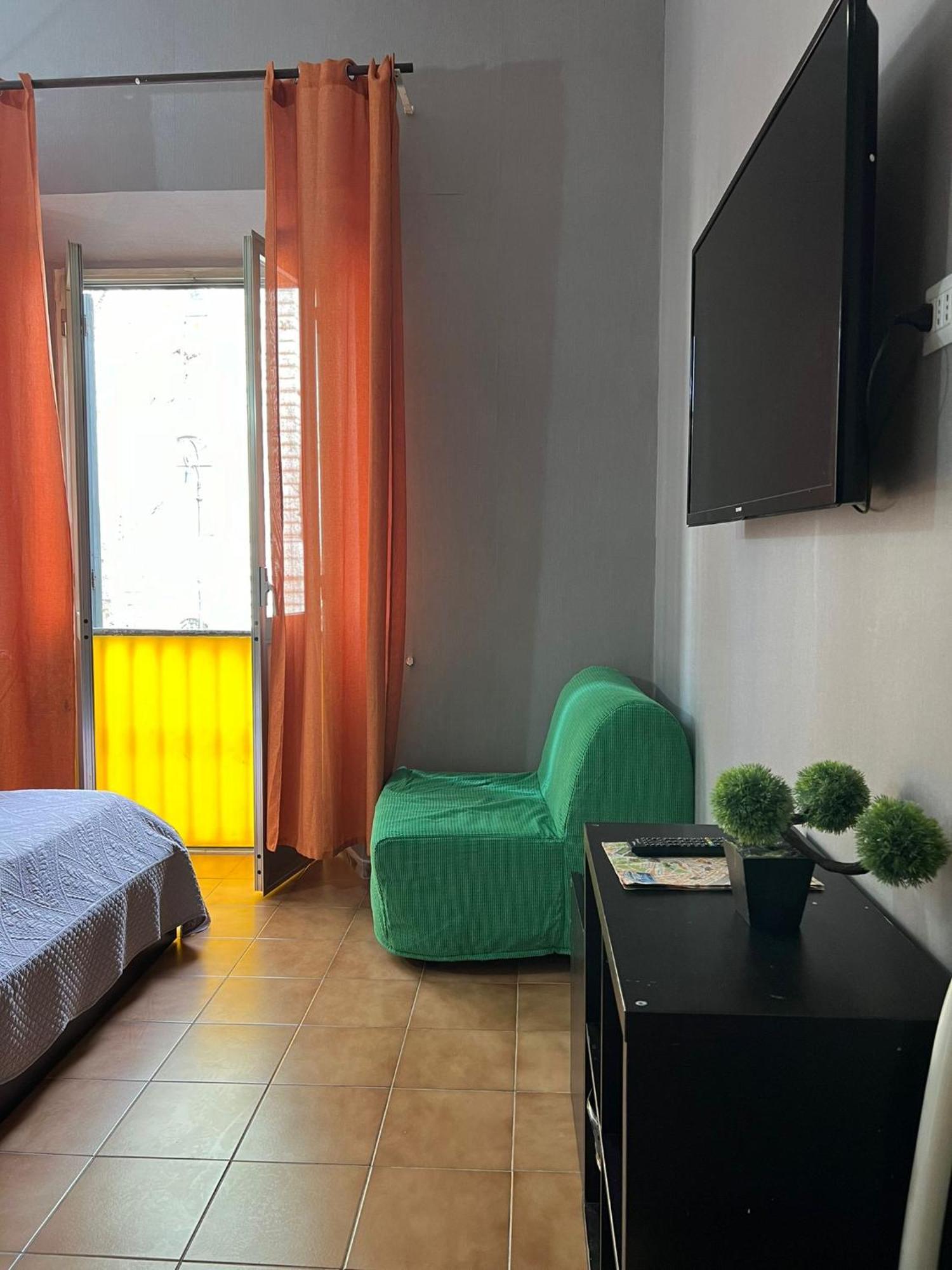 Affitacamere Radi Rom Exterior foto